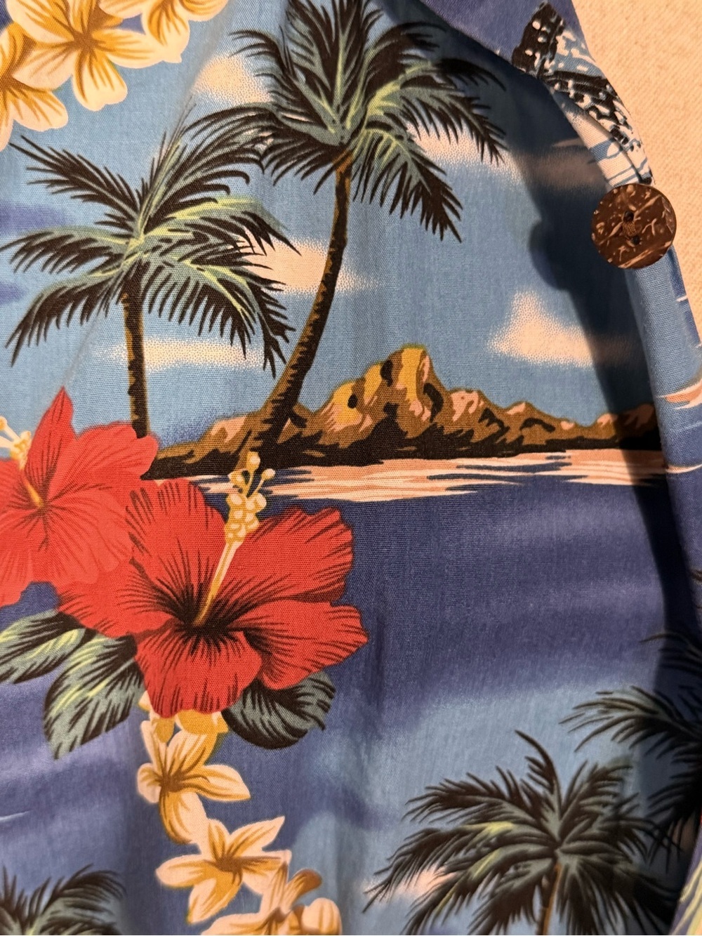 Hilo Hattie The Original Hawaiian short sleeve button down shirt. XL - Picture 5 of 5